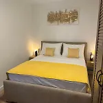 Two Bedroom Center Zvonimir Апартаменты