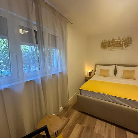 Two Bedroom Center Zvonimir Apartment